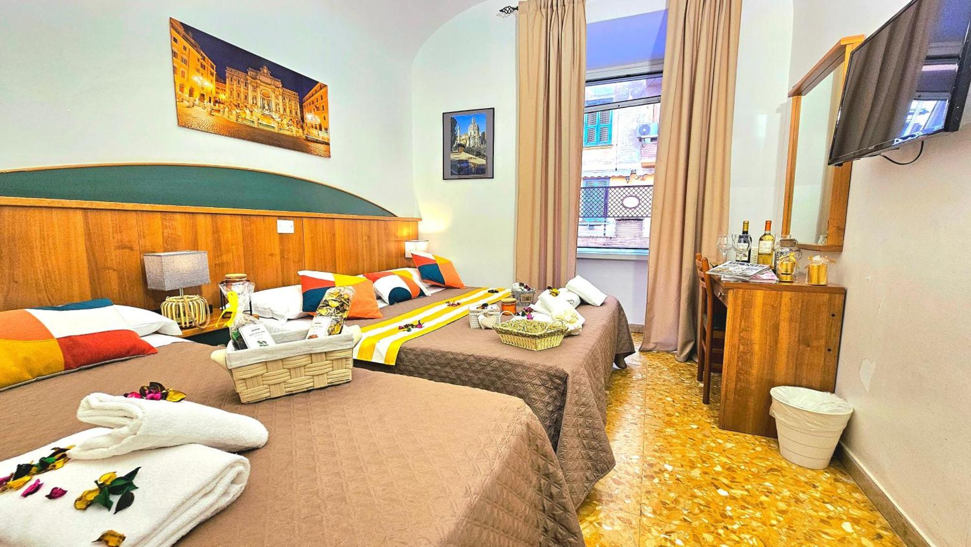 A Casa Simpatia Roma - Free Parking If You Book 4 Nights Bed and Breakfast Eksteriør billede