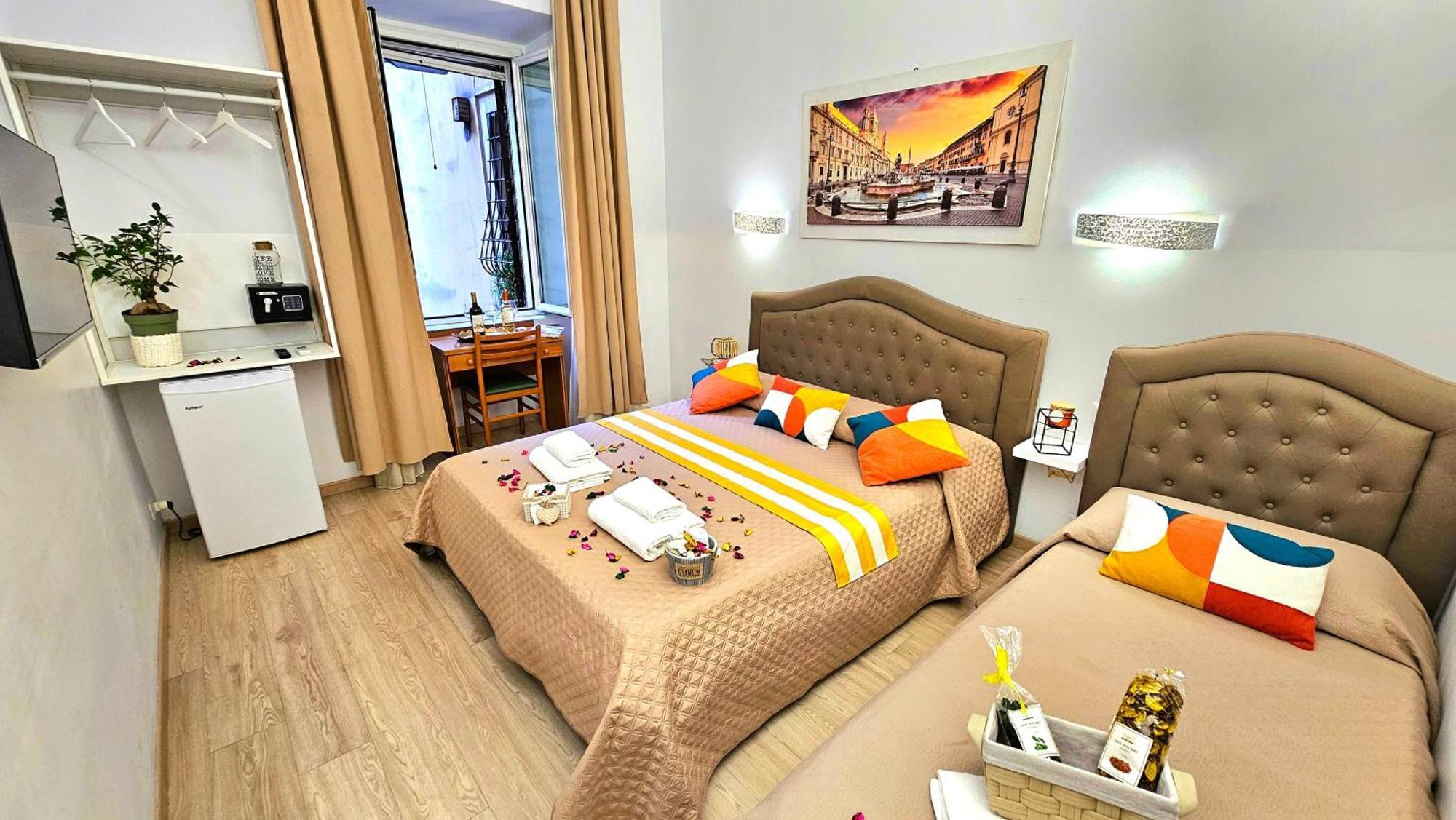A Casa Simpatia Roma - Free Parking If You Book 4 Nights Bed and Breakfast Eksteriør billede